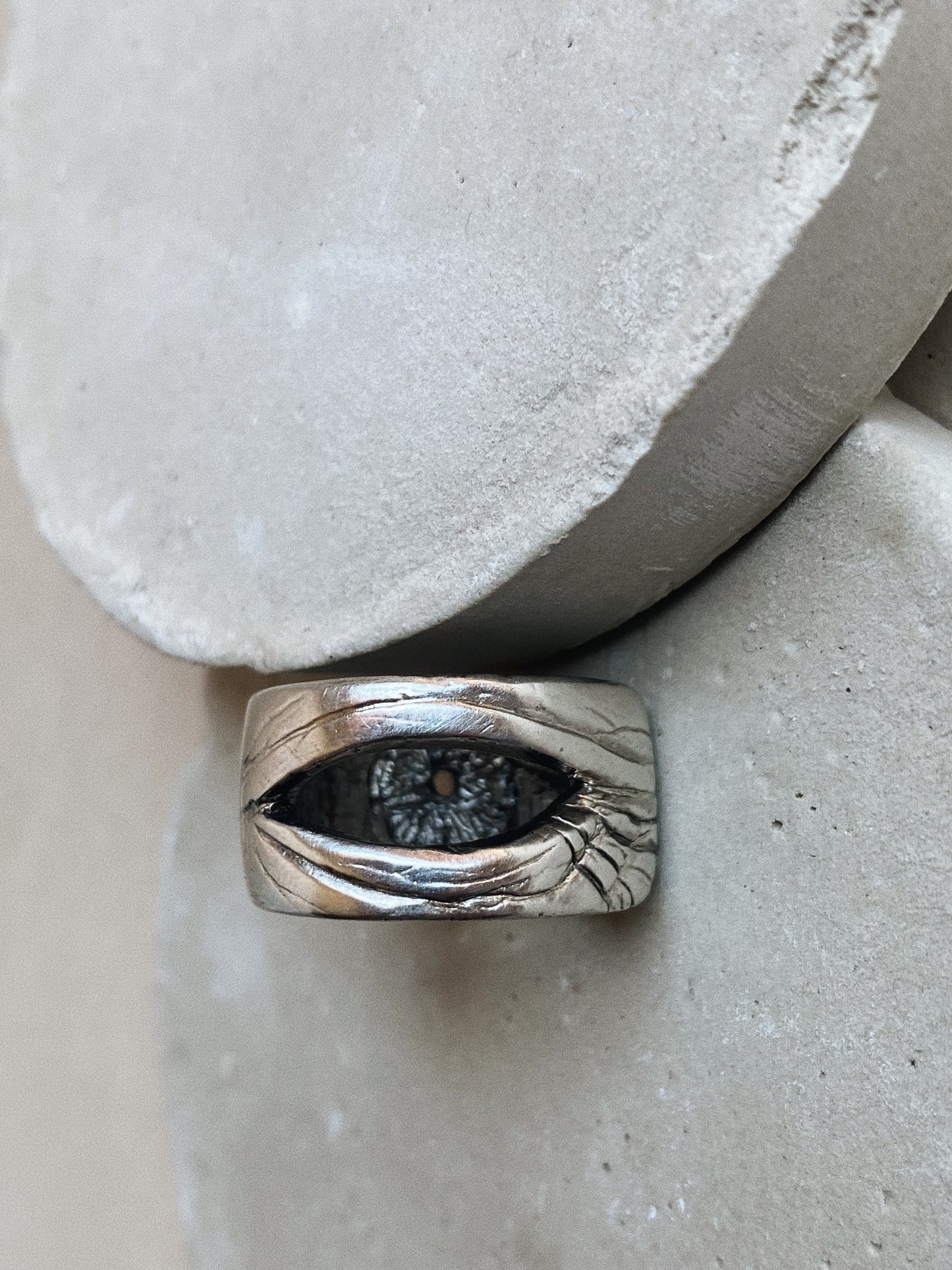 Eye Ring